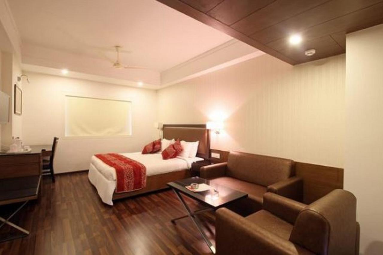City Inn คาคินาดา ภายนอก รูปภาพ